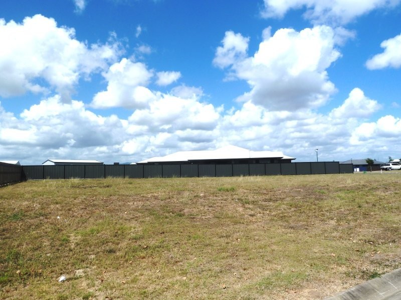 75 Poulsen Drive, Marian QLD 4753