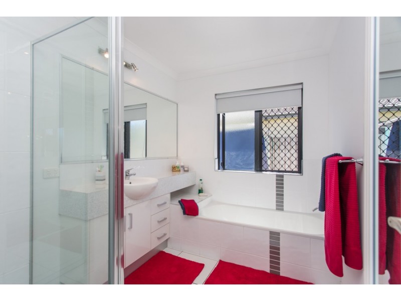 21 Gingham Street, Glenella QLD 4740