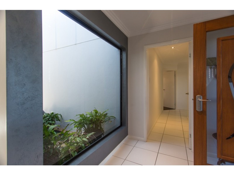 21 Gingham Street, Glenella QLD 4740