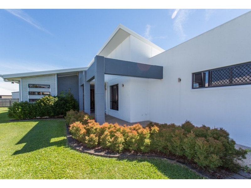 21 Gingham Street, Glenella QLD 4740