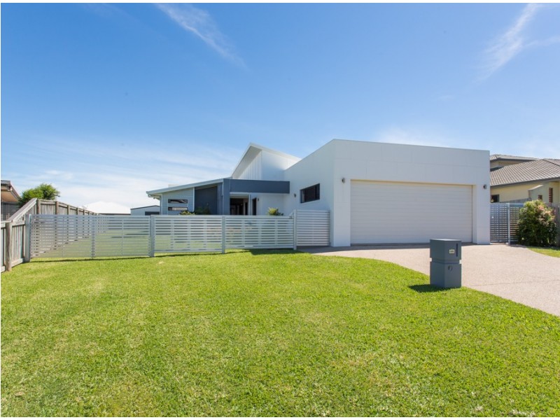 21 Gingham Street, Glenella QLD 4740