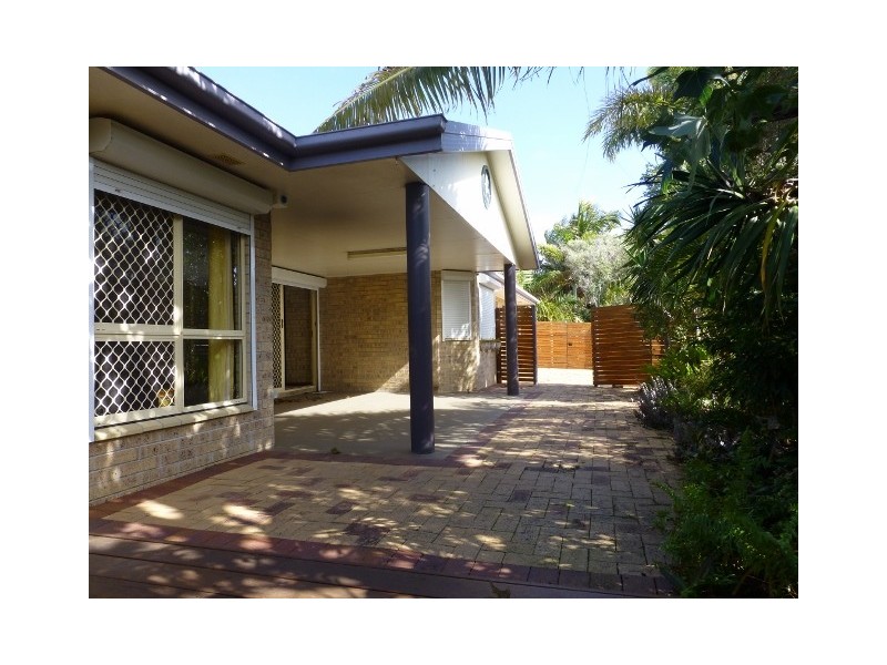 27 Pelican Street, Slade Point QLD 4740