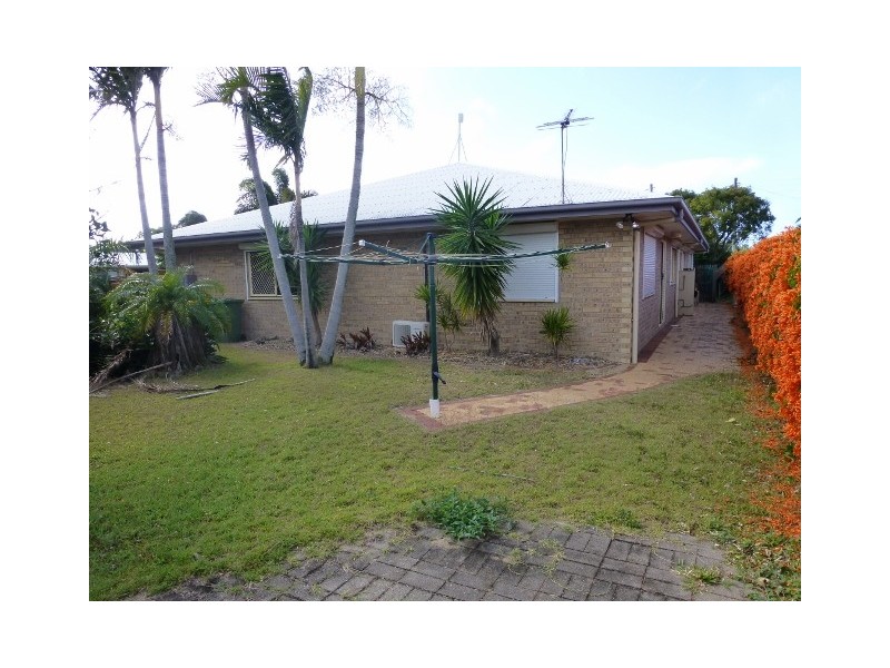 27 Pelican Street, Slade Point QLD 4740