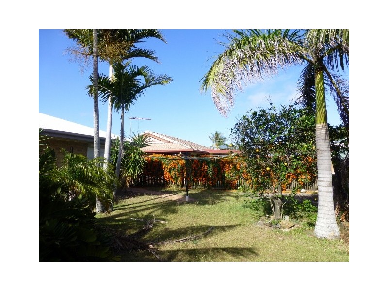 27 Pelican Street, Slade Point QLD 4740