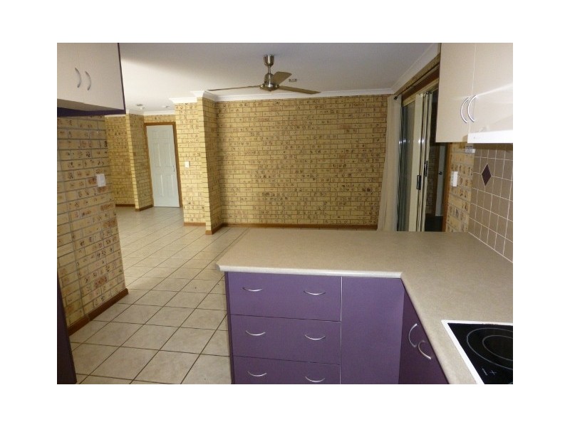 27 Pelican Street, Slade Point QLD 4740