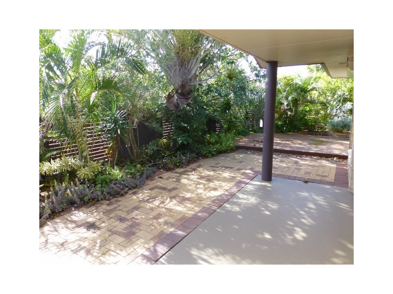 27 Pelican Street, Slade Point QLD 4740