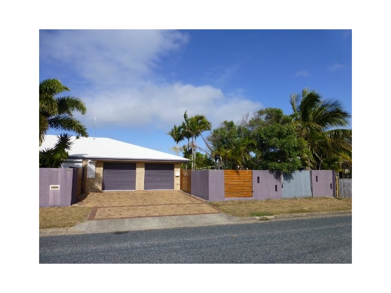 27 Pelican Street, Slade Point QLD 4740