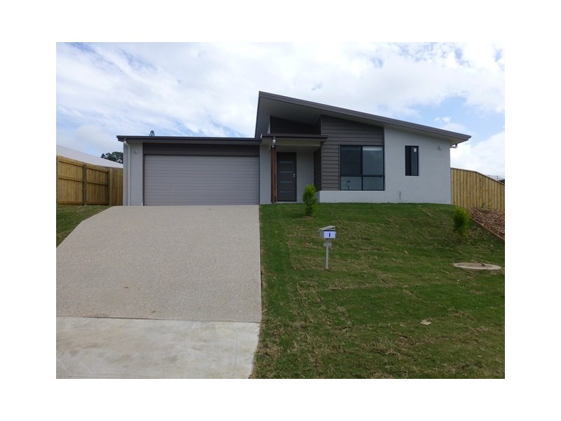 1 Bonney Street, Rural View QLD 4740