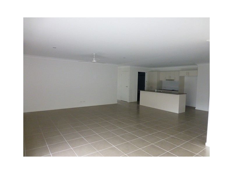 1 Bonney Street, Rural View QLD 4740