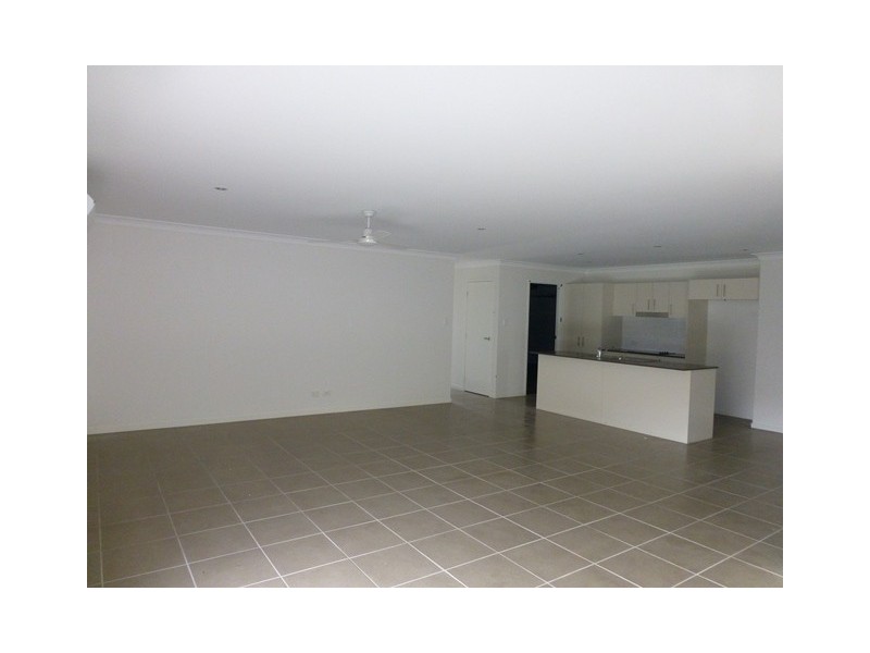 1 Bonney Street, Rural View QLD 4740