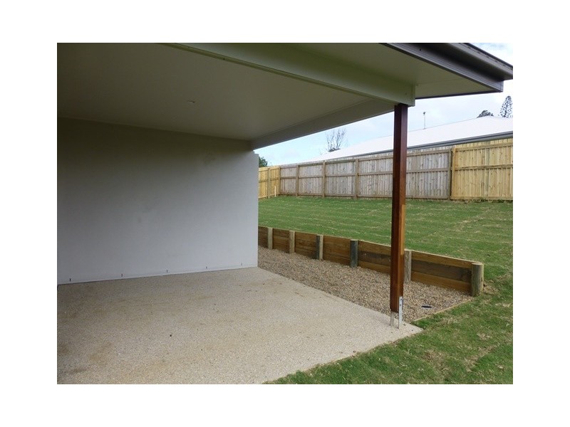 1 Bonney Street, Rural View QLD 4740