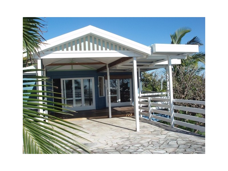 8 Hawk Street, Slade Point QLD 4740