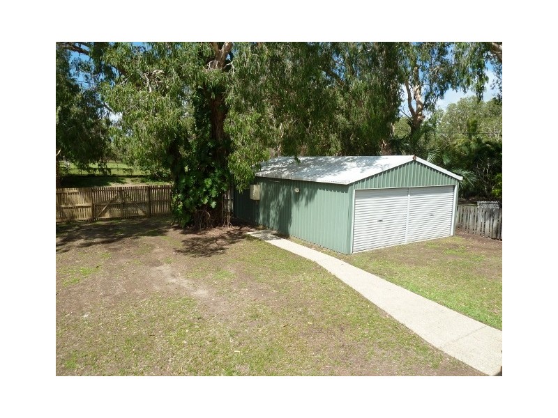 31 Slade Esplanade, Slade Point QLD 4740