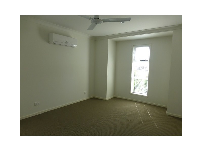 30 Hangan Street, Bucasia QLD 4750