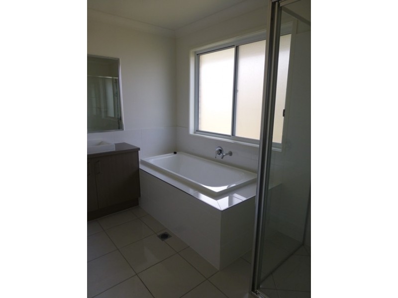30 Hangan Street, Bucasia QLD 4750
