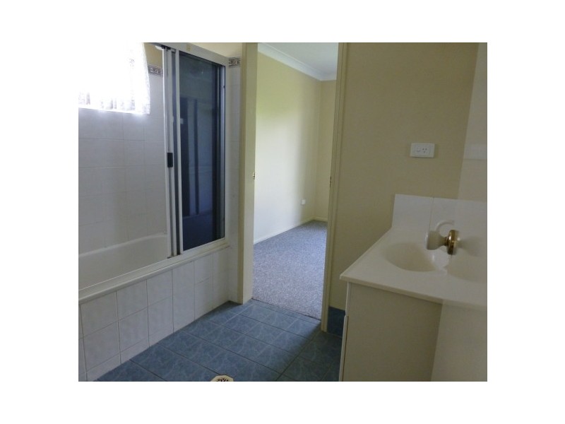 26 Woodlands Drive, Eimeo QLD 4740