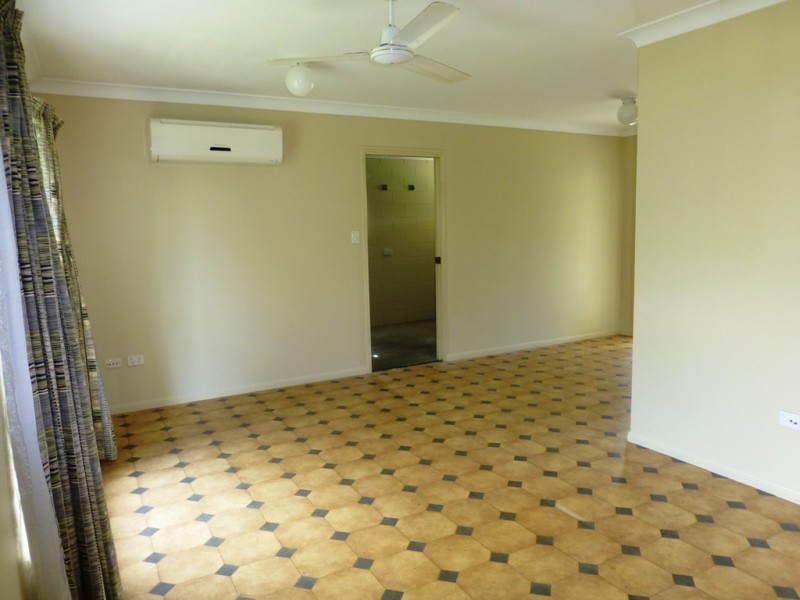 26 Woodlands Drive, Eimeo QLD 4740