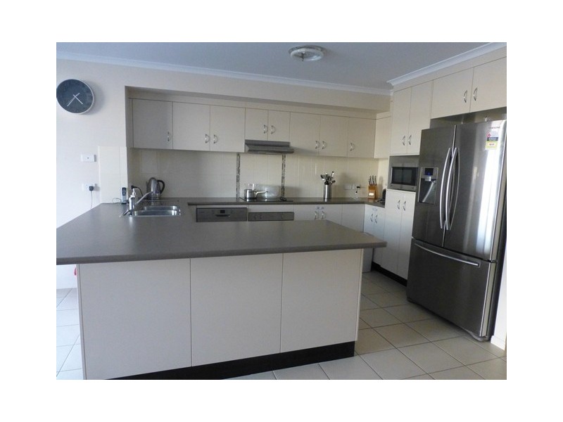 3 Oysterlee Street, Beaconsfield QLD 4740