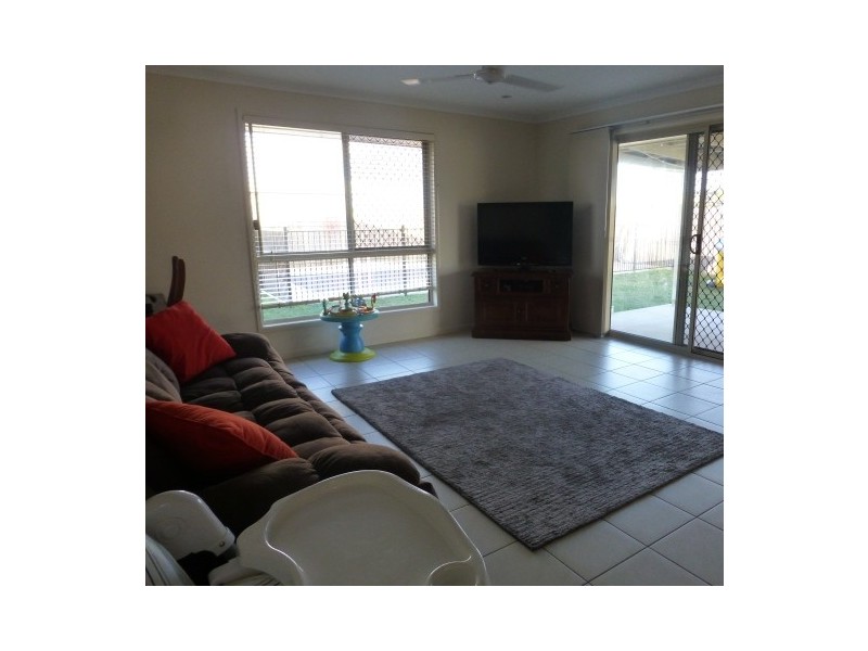 3 Oysterlee Street, Beaconsfield QLD 4740