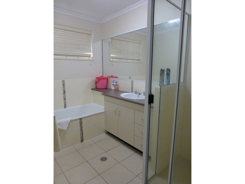 3 Oysterlee Street, Beaconsfield QLD 4740