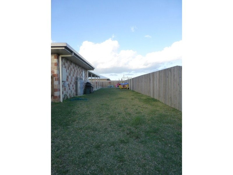 3 Oysterlee Street, Beaconsfield QLD 4740