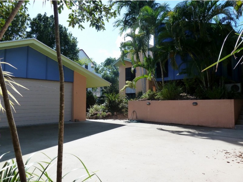 174 Waverley Street, Bucasia QLD 4750