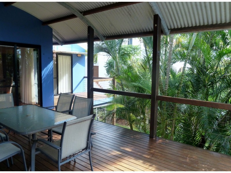 174 Waverley Street, Bucasia QLD 4750