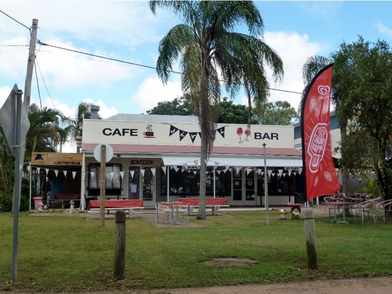 174 Waverley Street, Bucasia QLD 4750