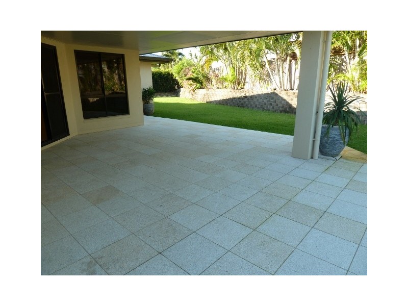 10 Whiting Court, Andergrove QLD 4740