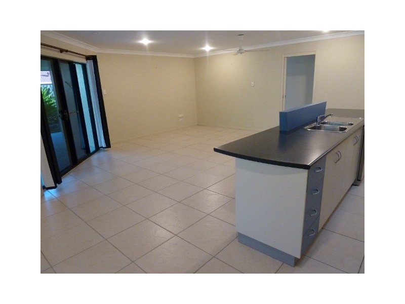 10 Whiting Court, Andergrove QLD 4740