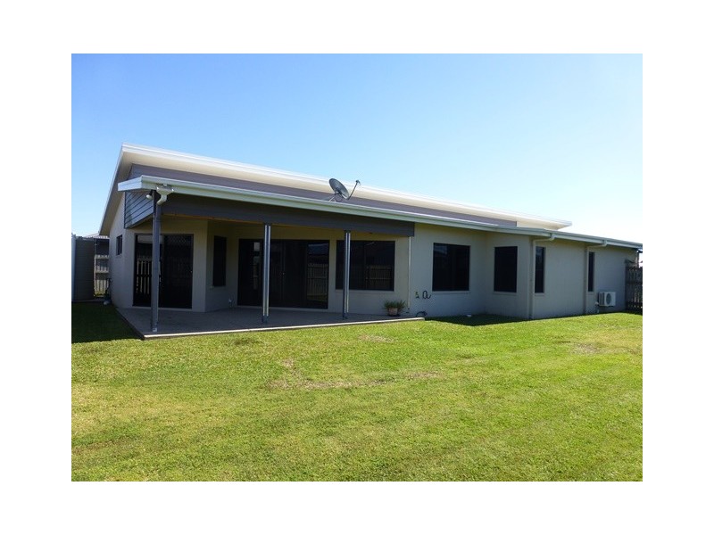 12 Mida Lane, Ooralea QLD 4740
