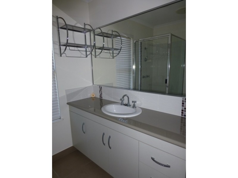 12 Mida Lane, Ooralea QLD 4740