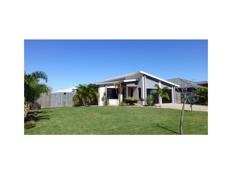 12 Mida Lane, Ooralea QLD 4740