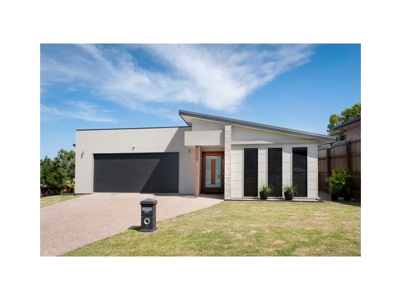 43 Dobinson Street, Bucasia QLD 4750