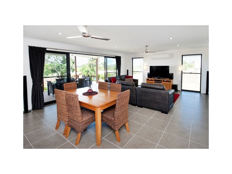 43 Dobinson Street, Bucasia QLD 4750