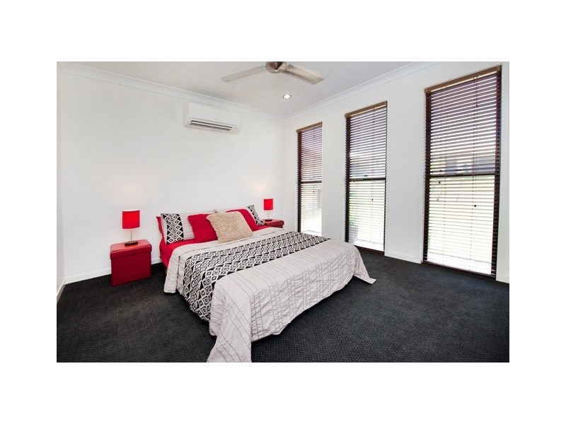 43 Dobinson Street, Bucasia QLD 4750