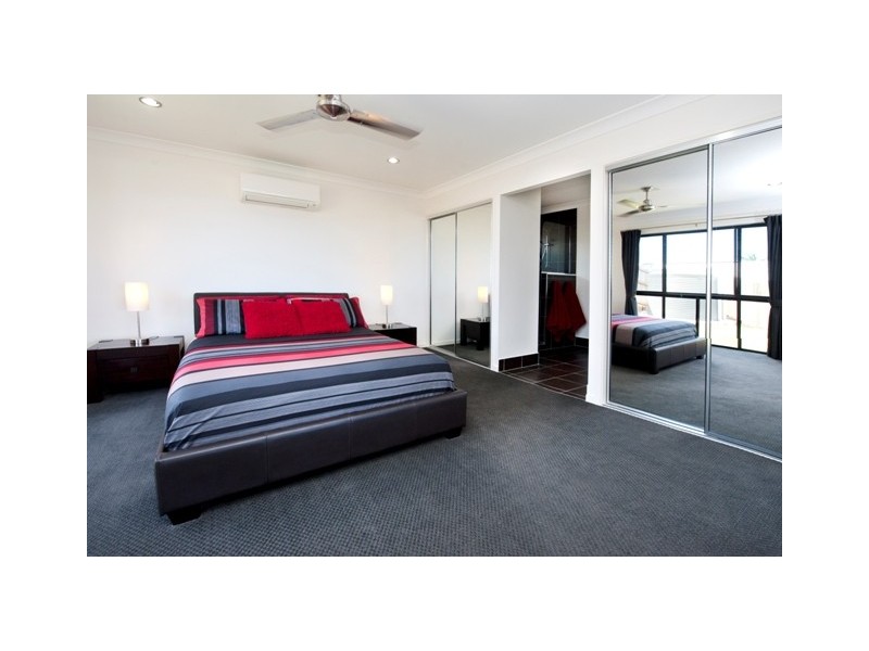 43 Dobinson Street, Bucasia QLD 4750