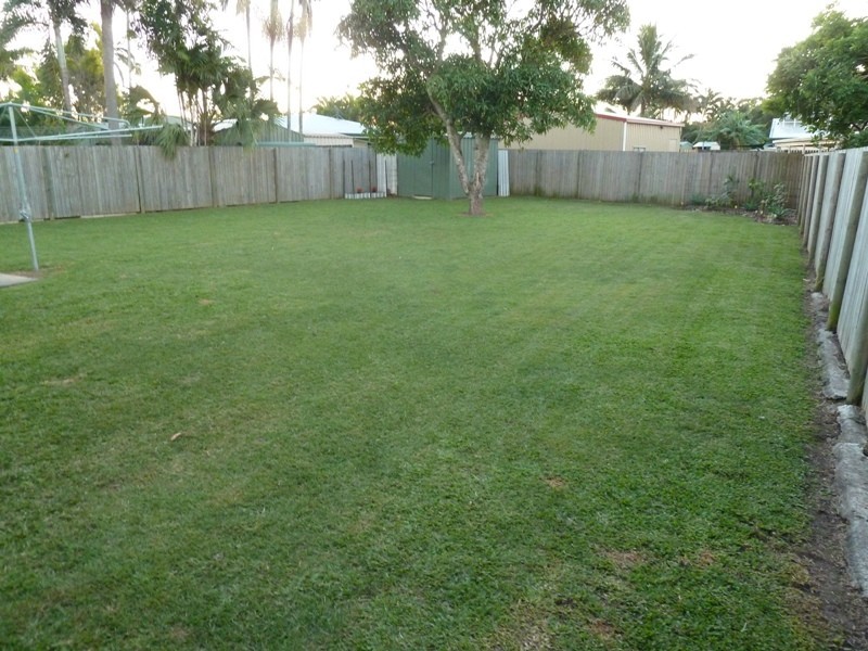 5 Mansfield Drive, Beaconsfield QLD 4740