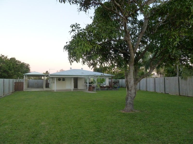 5 Mansfield Drive, Beaconsfield QLD 4740