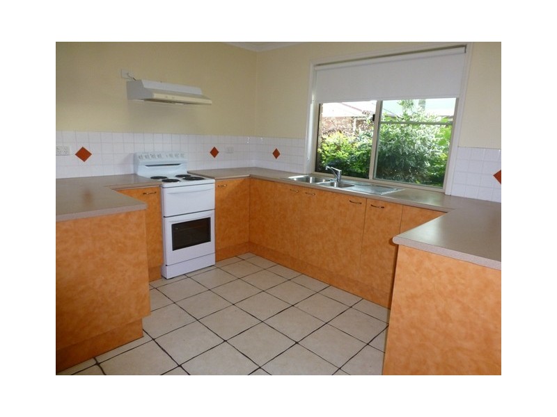 2/15 Macdonald Street, Mackay QLD 4740