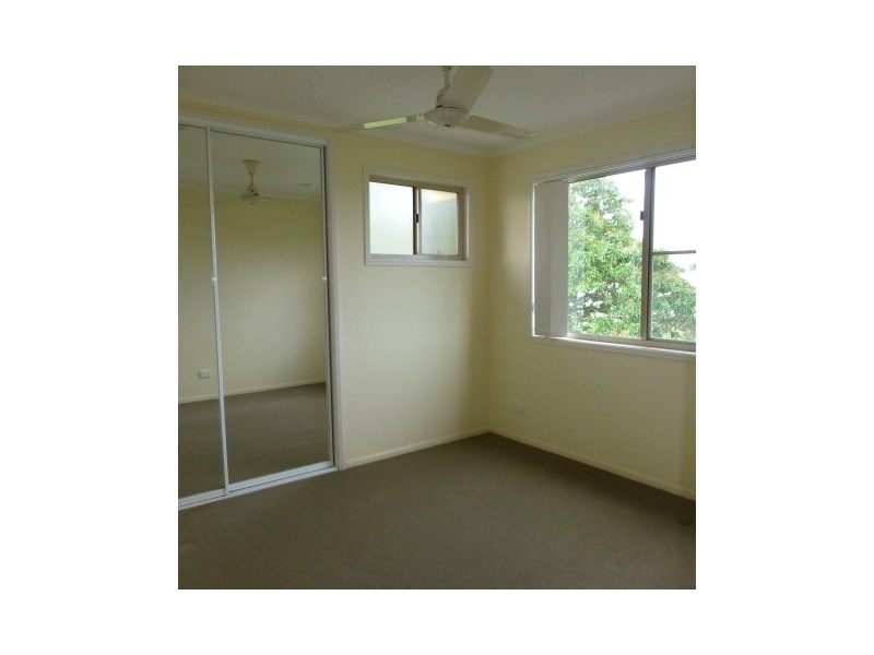 2/15 Macdonald Street, Mackay QLD 4740