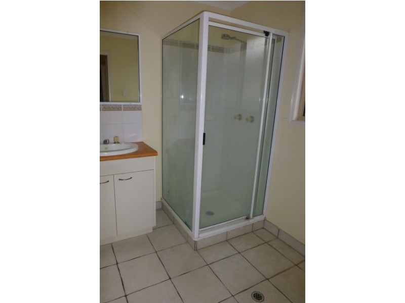 2/15 Macdonald Street, Mackay QLD 4740