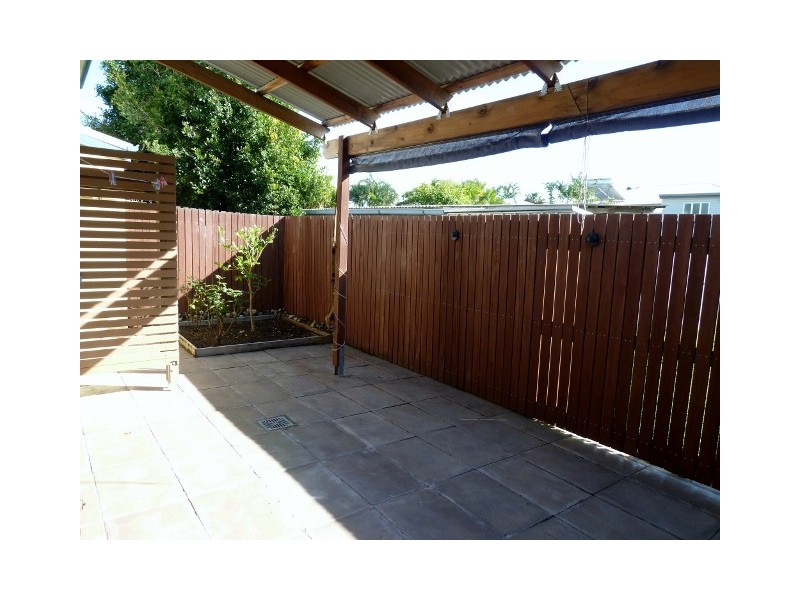 Unit 2, 3 Goldston Street, North Mackay QLD 4740