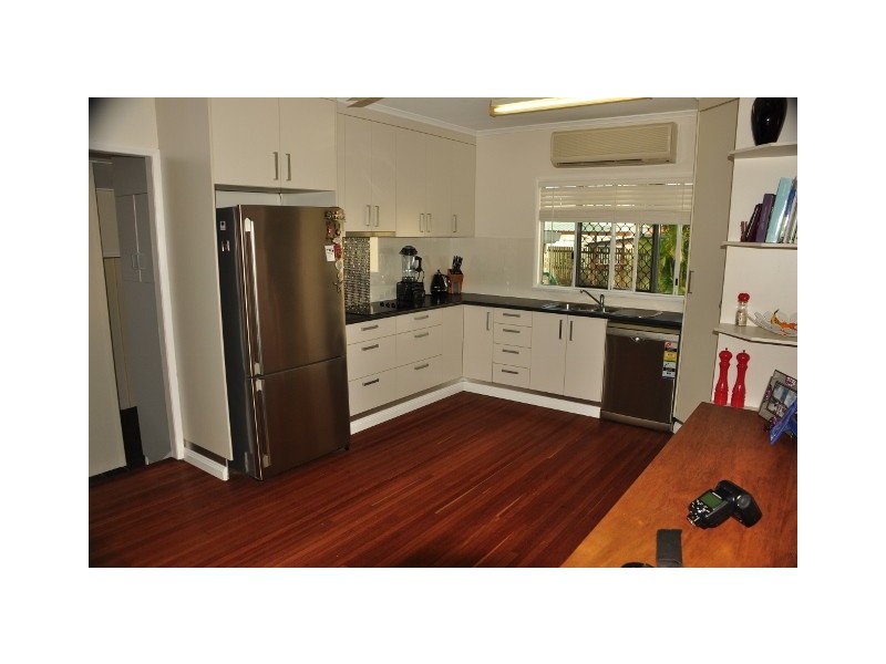 19 Hume Street, West Mackay QLD 4740