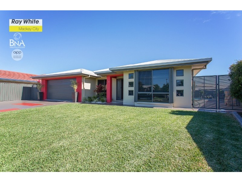 19 Gingham Street, Glenella QLD 4740