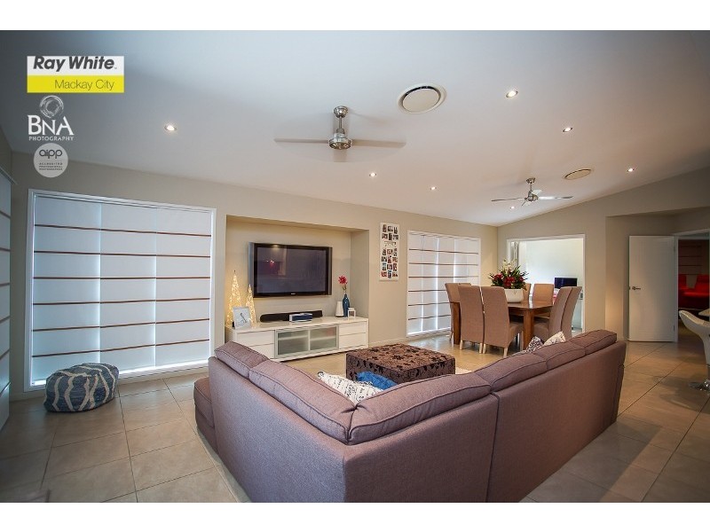 19 Gingham Street, Glenella QLD 4740