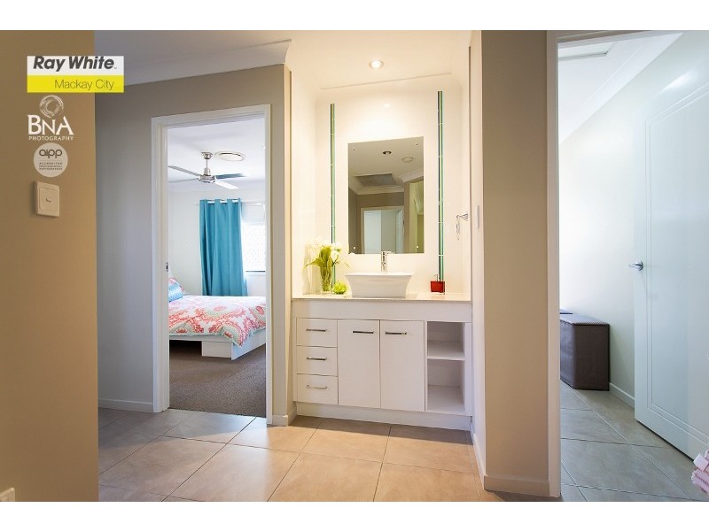 19 Gingham Street, Glenella QLD 4740