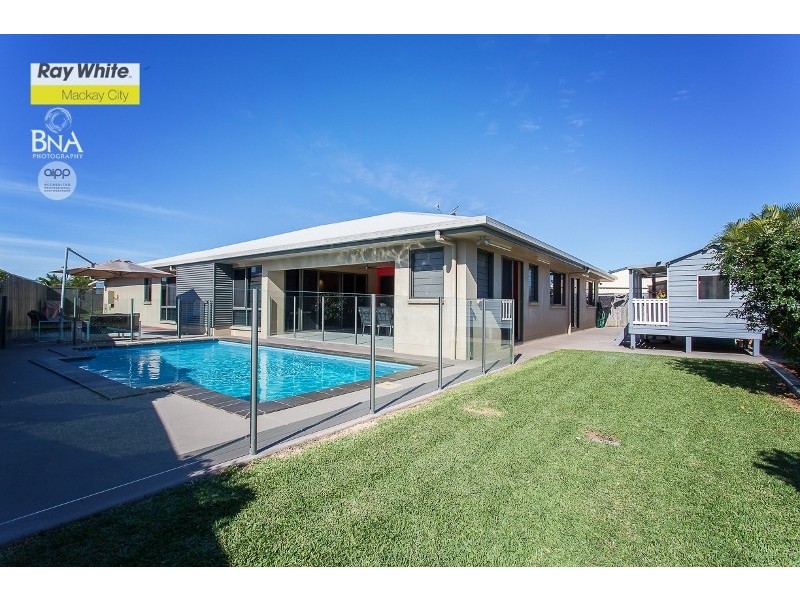 19 Gingham Street, Glenella QLD 4740