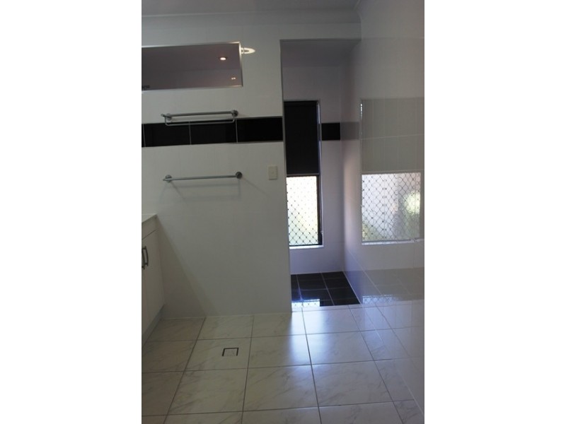 1 Sapphire Court, North Mackay QLD 4740