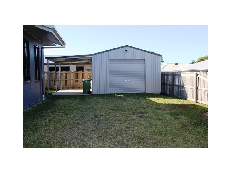 1 Sapphire Court, North Mackay QLD 4740